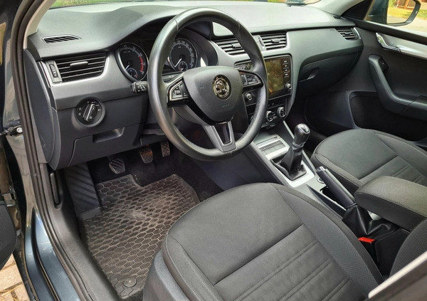 Skoda Octavia cena 69900 przebieg: 142442, rok produkcji 2019 z Łódź małe 407